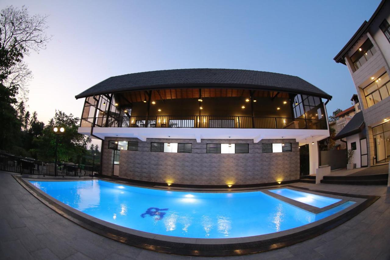 3R Resort Negombo Eksteriør bilde