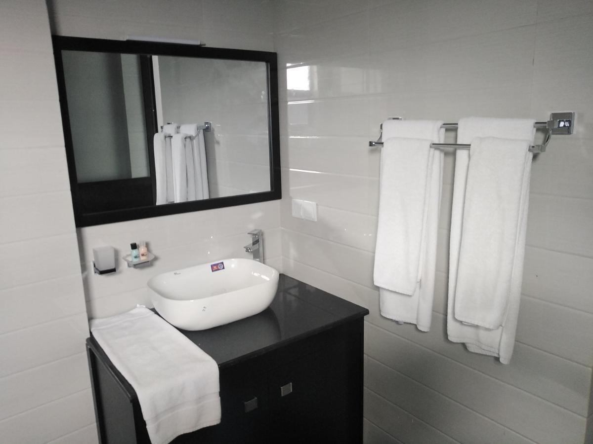 3R Resort Negombo Eksteriør bilde