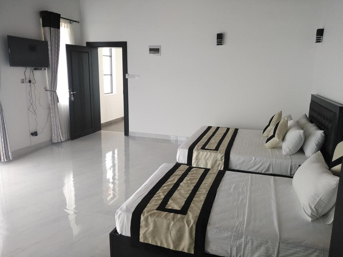 3R Resort Negombo Eksteriør bilde